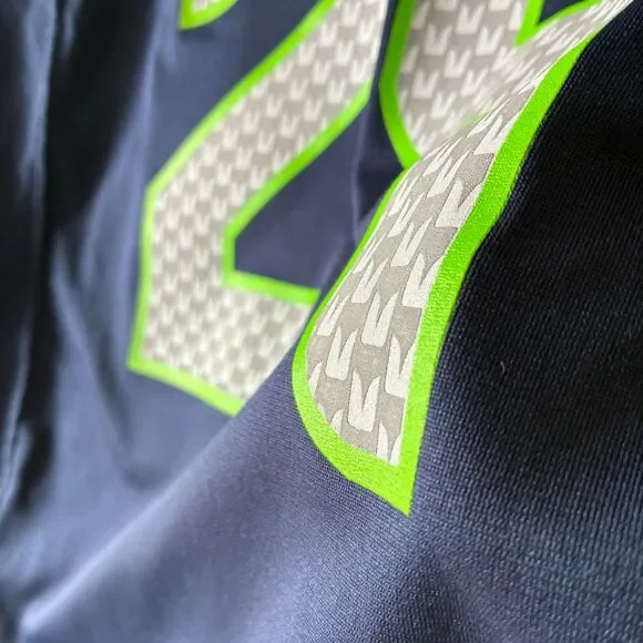 Nike OnField NFL 🏈 Seattle Seahawks #24 Lynch STITCHED Jersey Youth Size XL - Picture 6 of 11